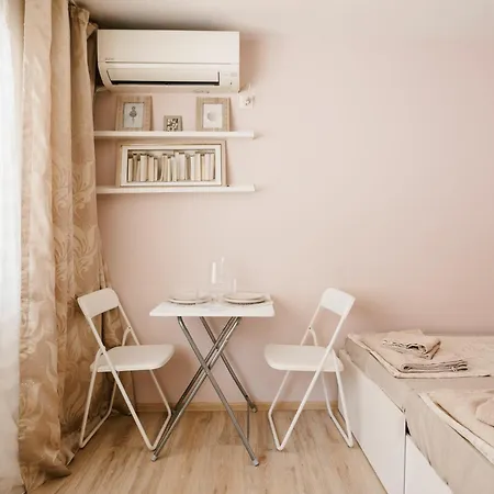 5 Minutes From The And The Center With Private Patio Apartament Burgas City