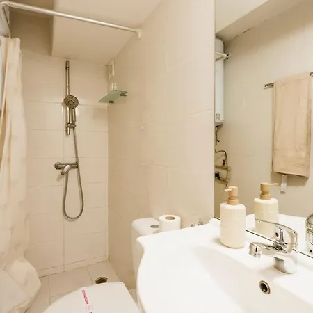 5 Minutes From The And The Center With Private Patio Apartament Burgas City